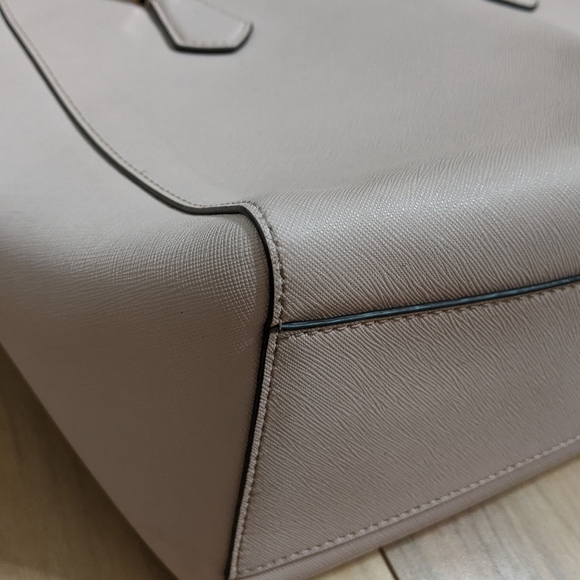 Tory Burch Robinson Tote Bag Pink Leather Beautiful! - Picture 3 of 15